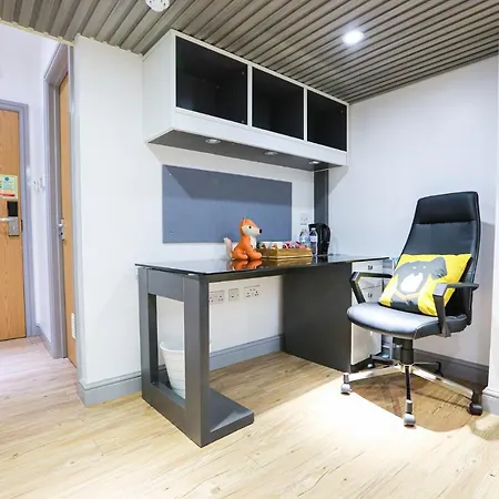 B103 Urban Oasis Loft Apartment Coventry Exterior photo